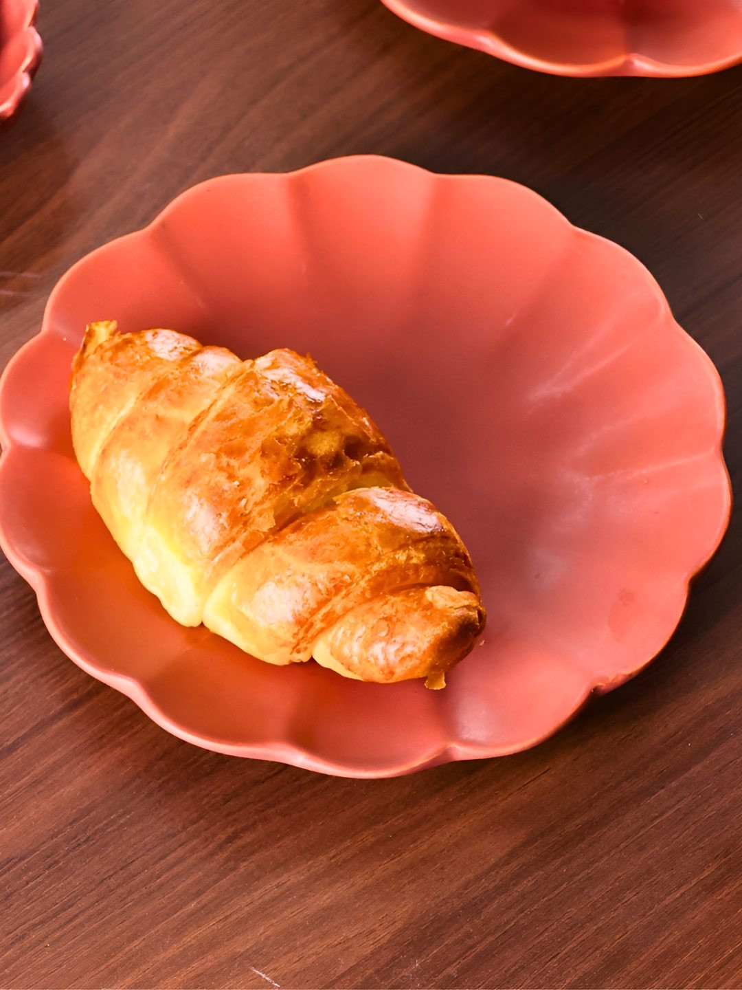 WEAVING HOMES Pink Textured Ceramic Plate