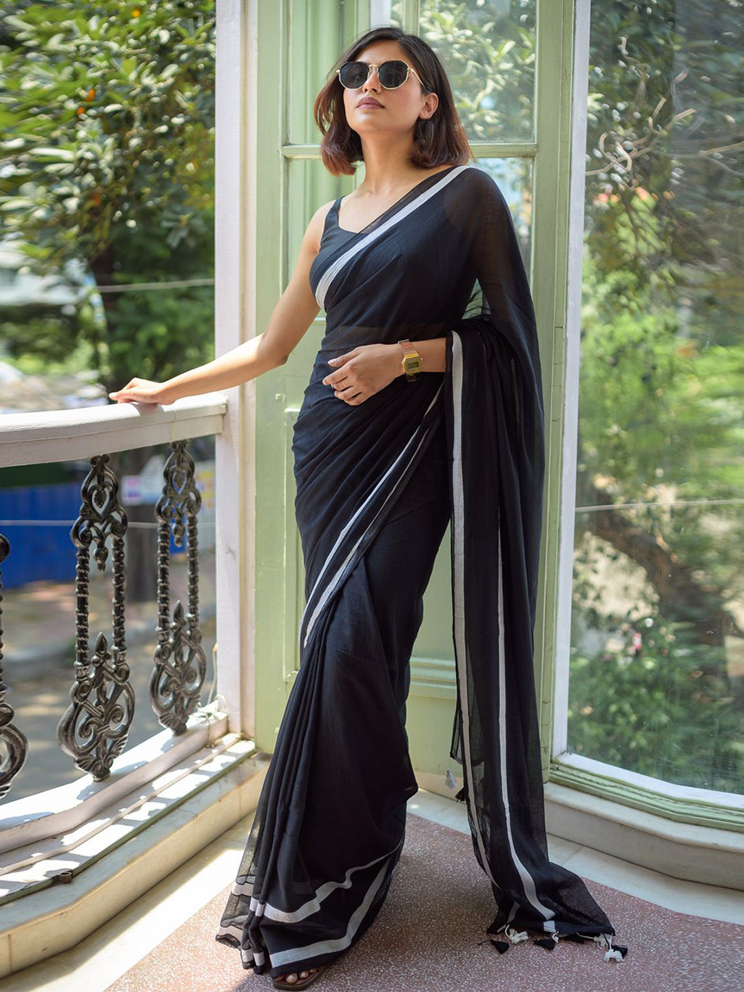 RODDUR Striped Pure Cotton Saree