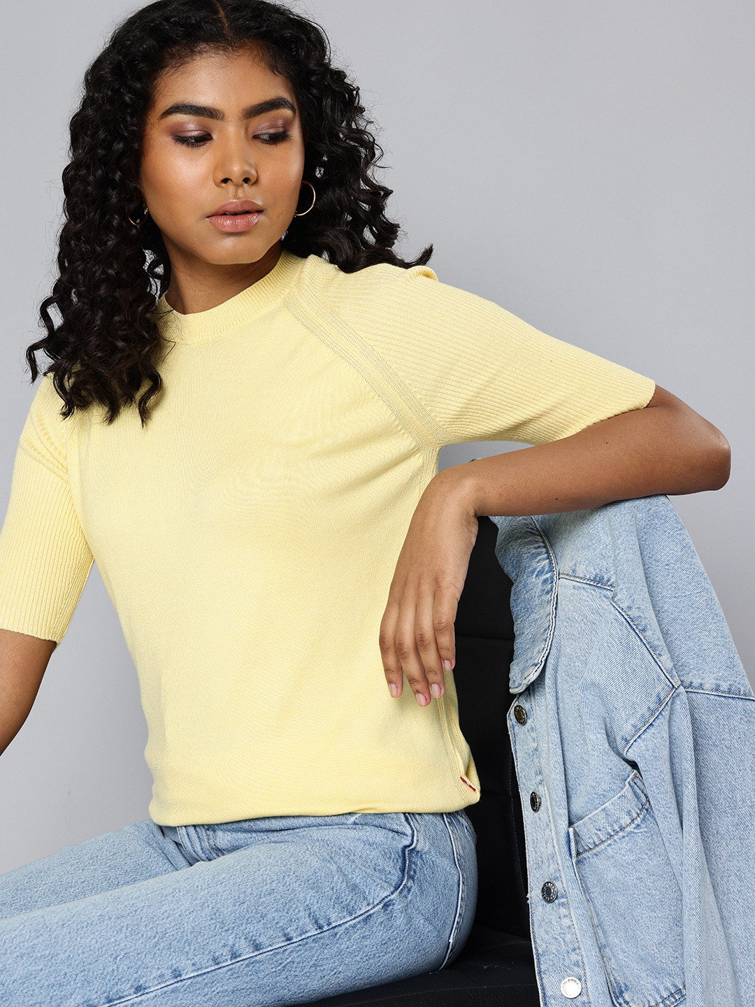 Levis Crew Neck Raglan Sleeves Ribbed Top
