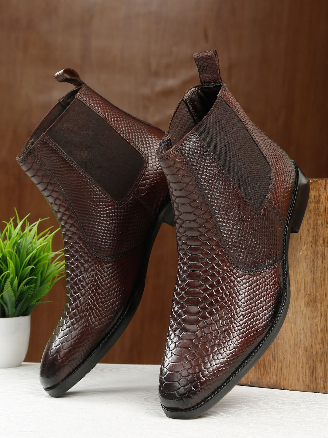 Teakwood Leathers Men Block-Heel Chelsea Boots