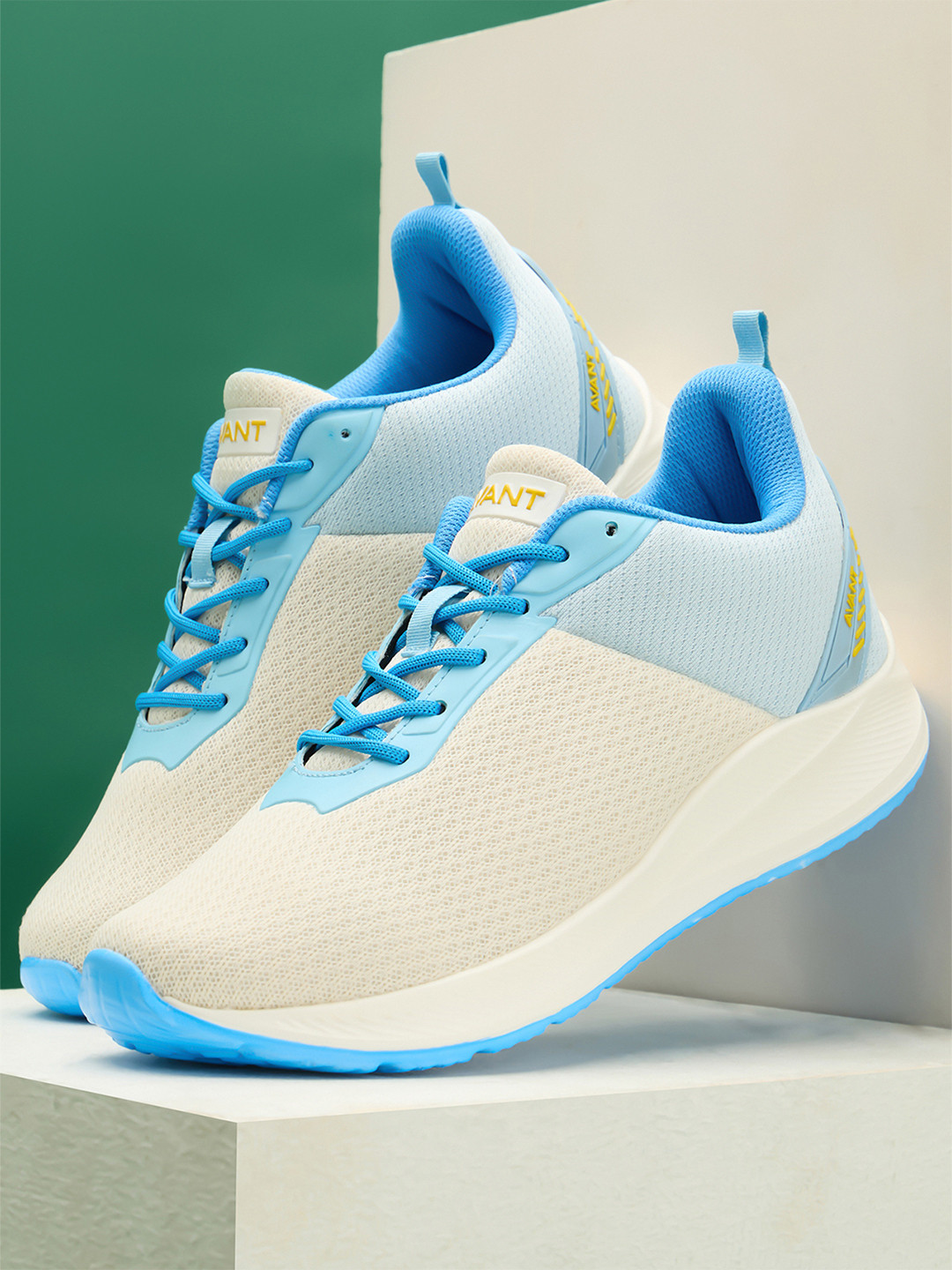 Avant Men's Racer Mesh Walking Regular Hight Shoes