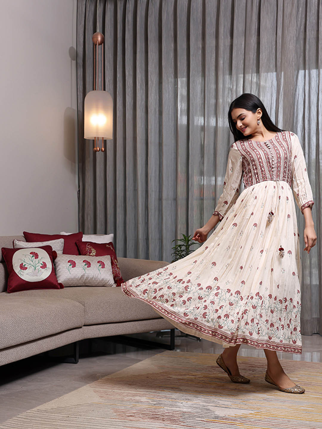 SUKRUTI DESIGN Floral Print Maxi Dress