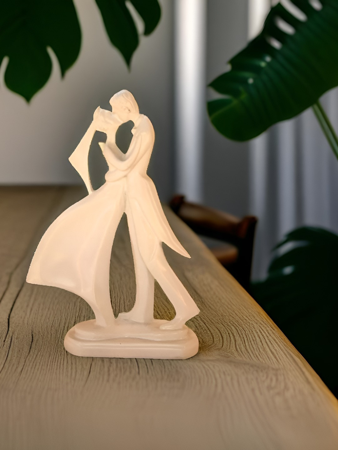 BECKON VENTURE White Polyresin Glossy Home Office Tiny Showpiece - 11.6 Inches