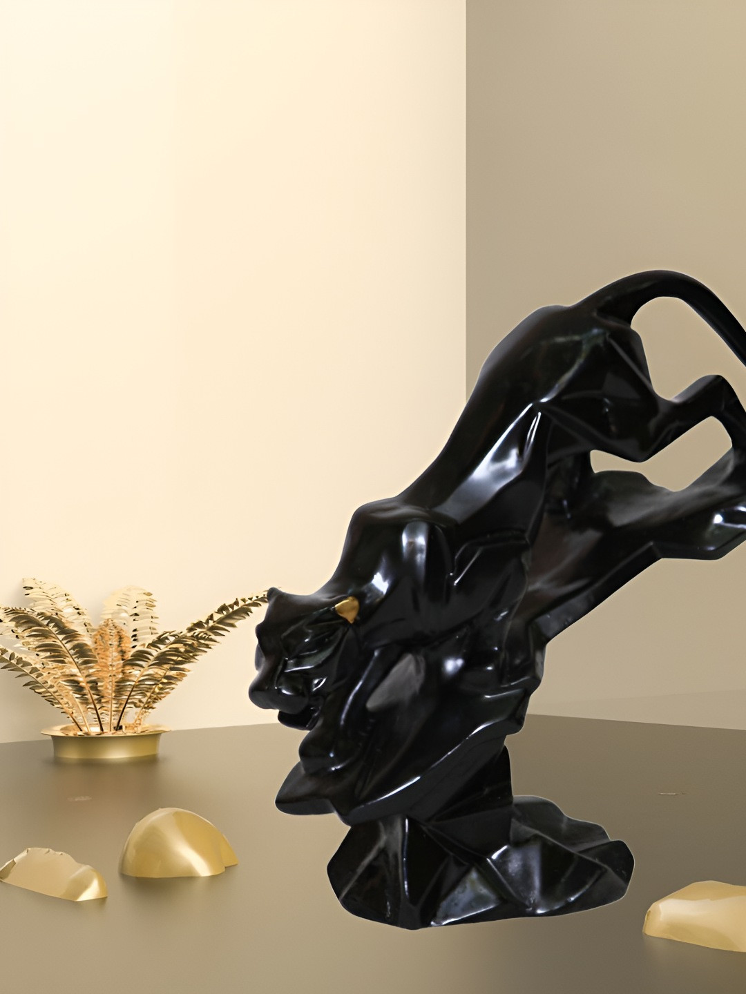 BECKON VENTURE Black Polyresin Glossy Living Room Small Showpiece - 7.9 Inches