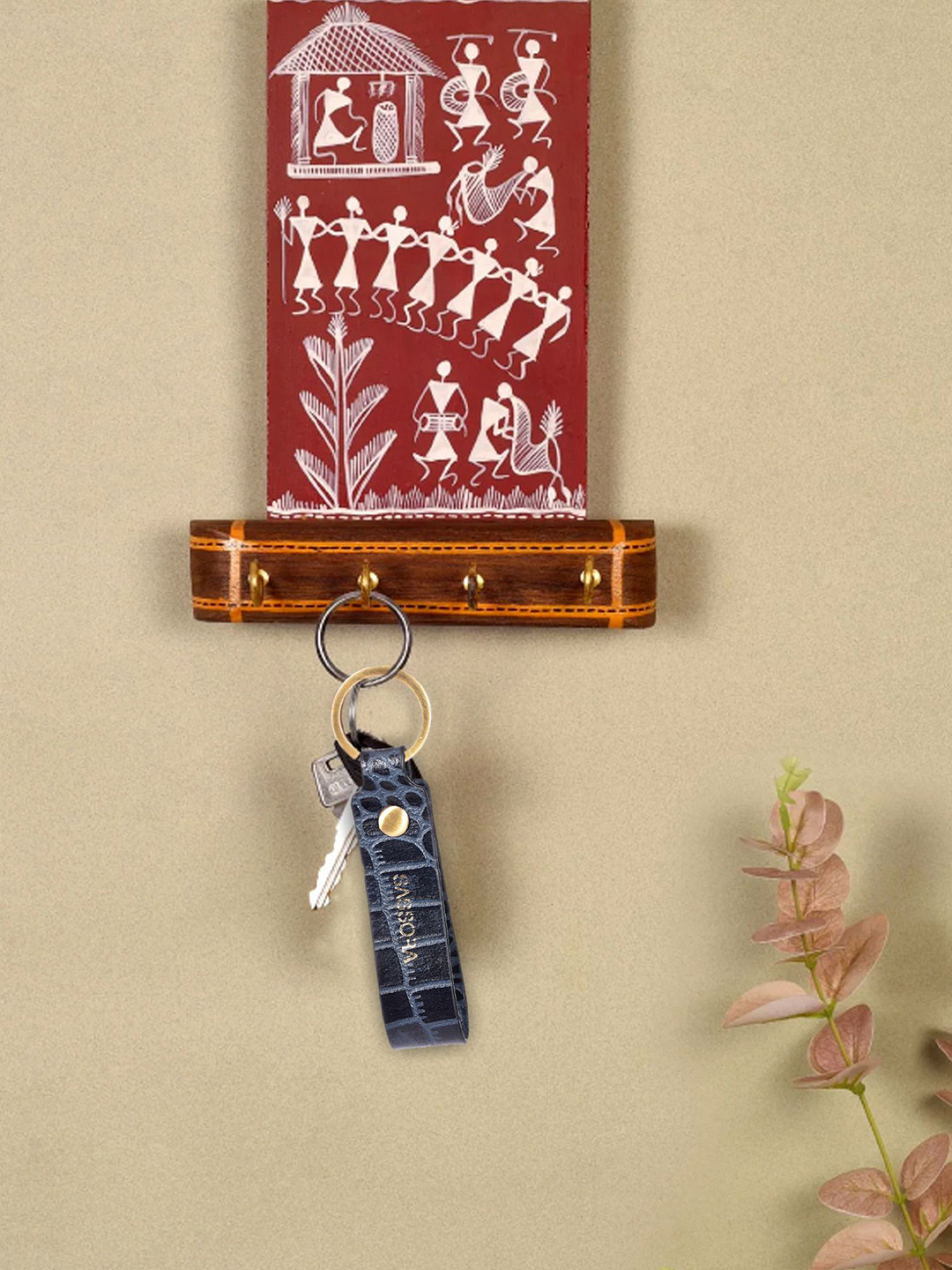 Sassora Textured Leather Key Chain