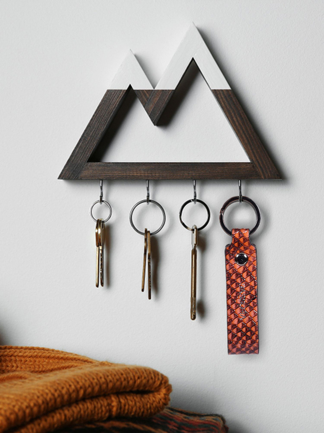 Sassora Set Of 2 Printed Leather Metal Ring Key Chains