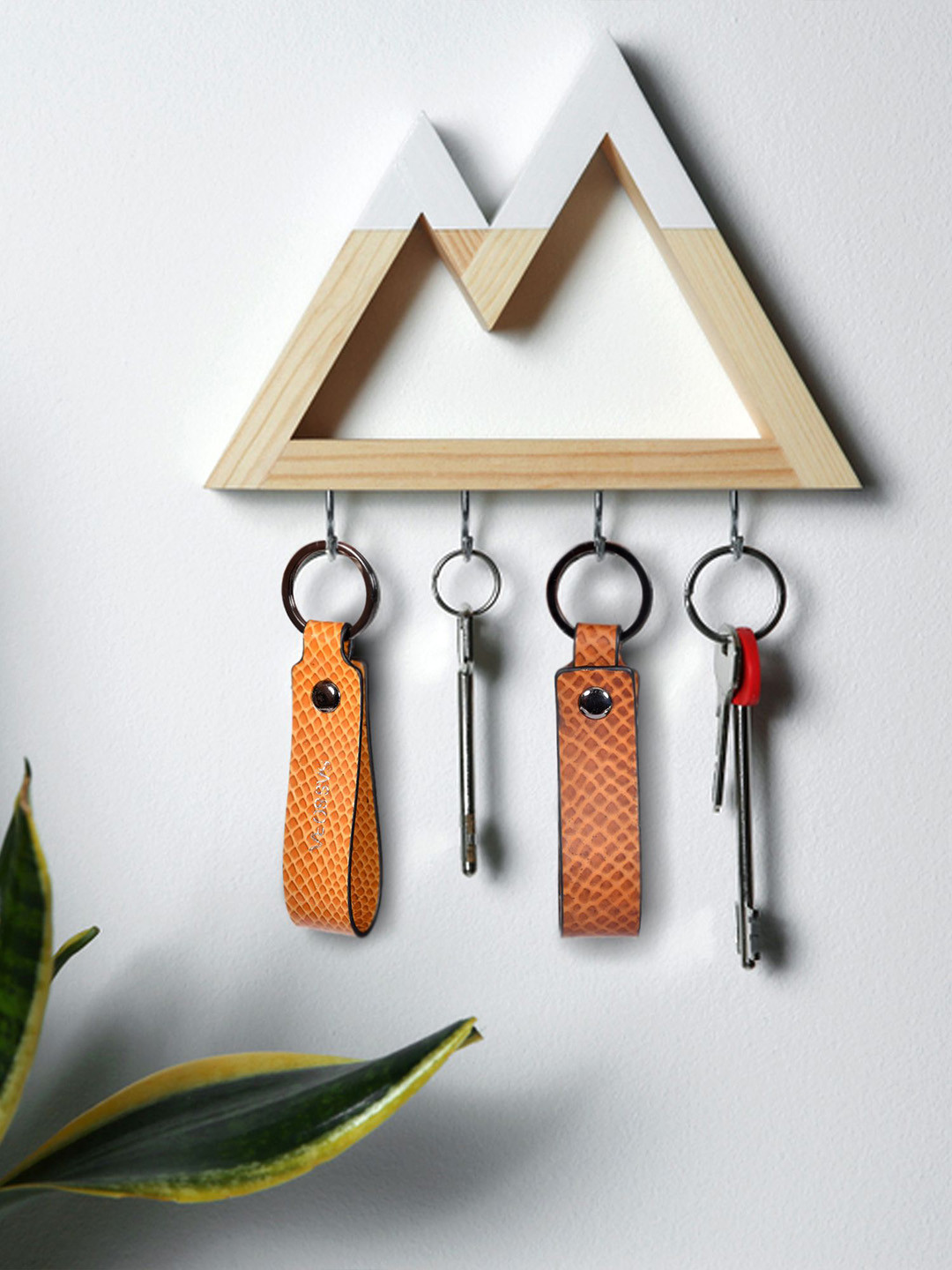 Sassora Set Of 2 Textured Leather Key Chains