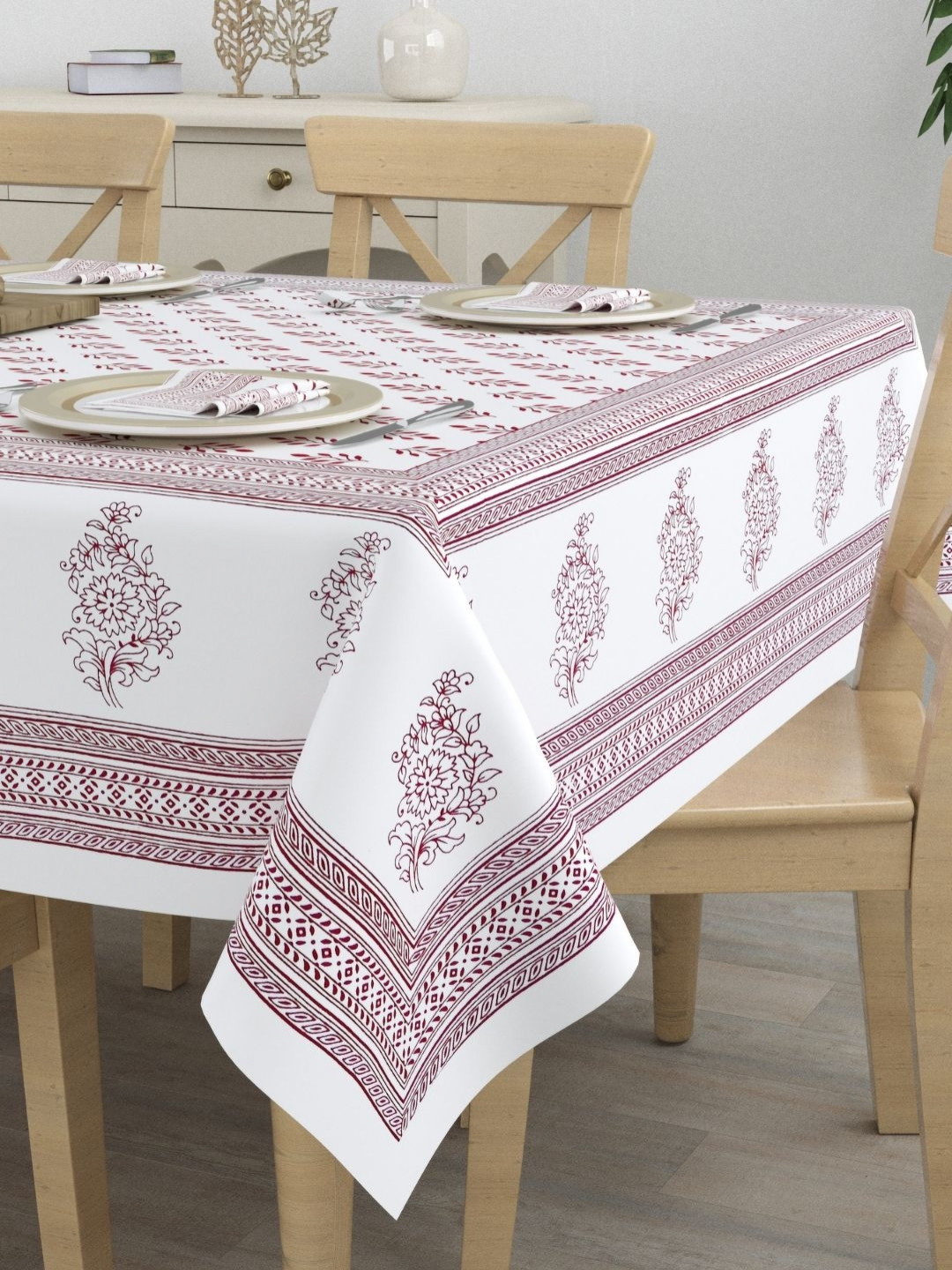 The Craft Monk White Printed Pure Cotton 6-Seater Table Cover With Napkins