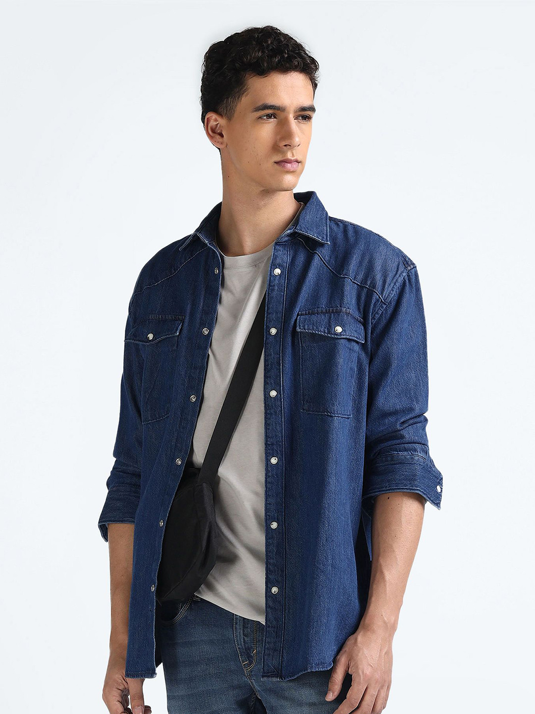 Flying Machine Men Cutaway Collar Typography Printed Cotton Casual Shirt