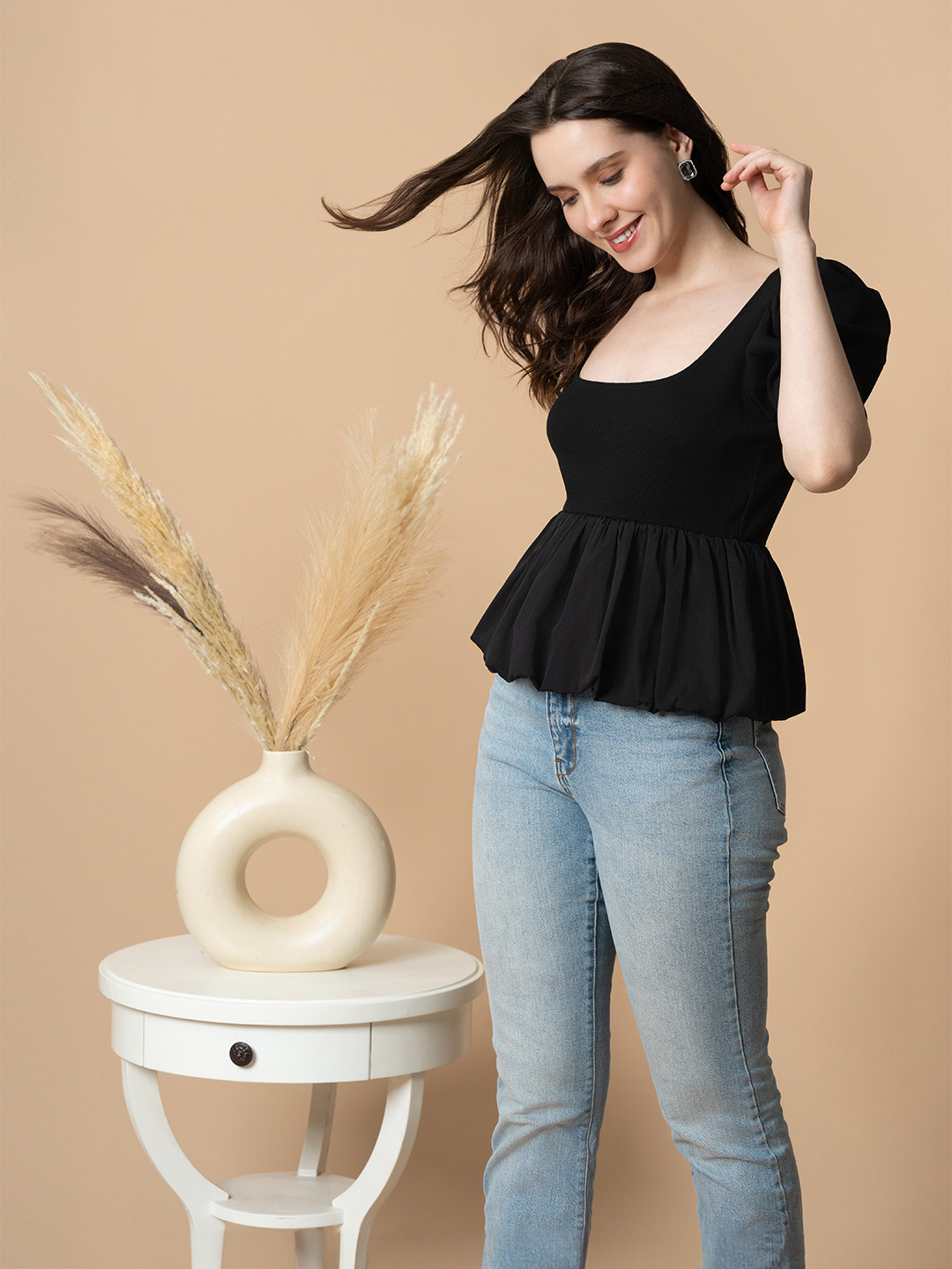 BLANC9 Cuff Sleeve Empire Round Neck Top