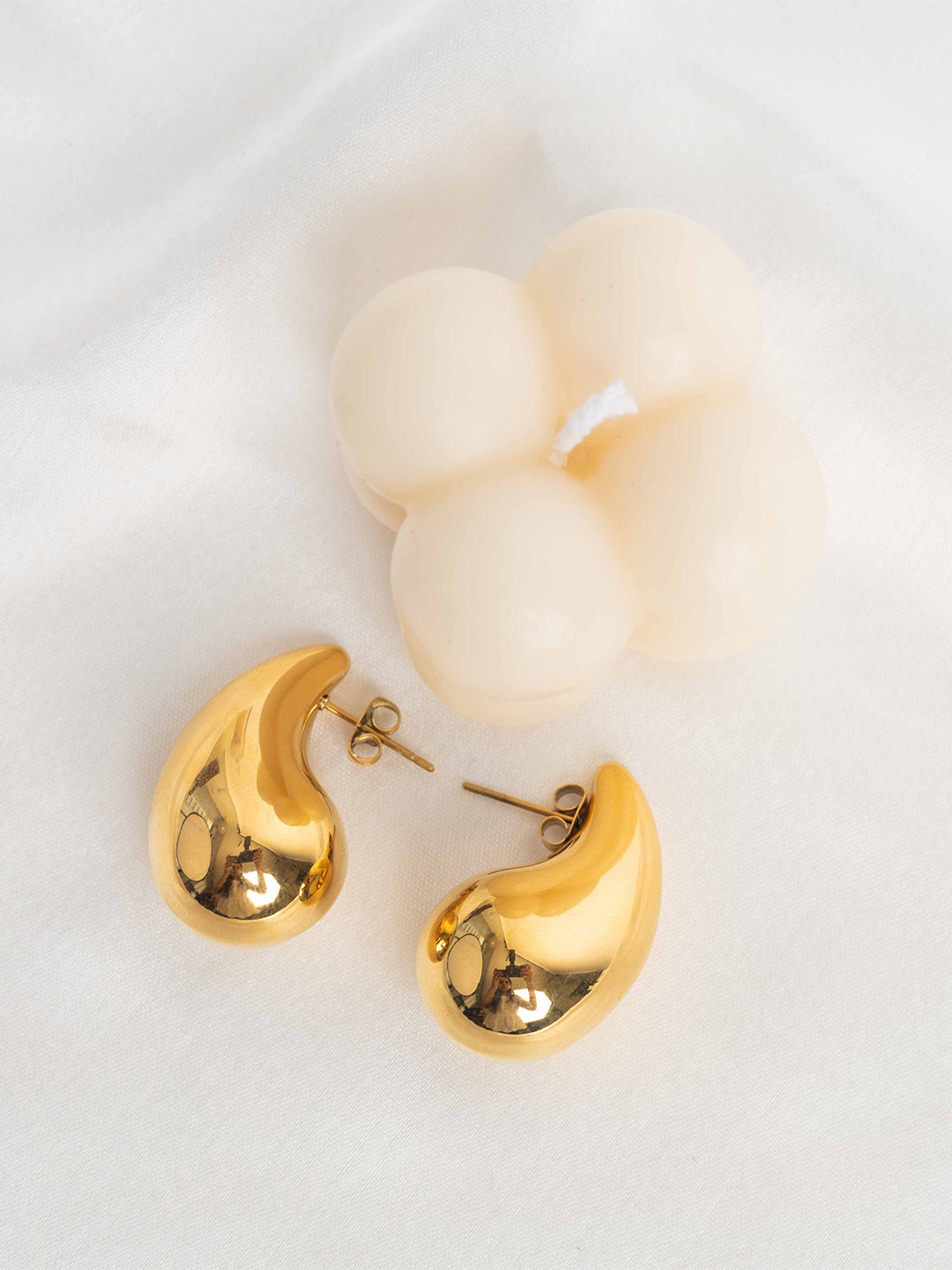 Perfectly Average Women 18K Gold Plated Xl Drop Earrings