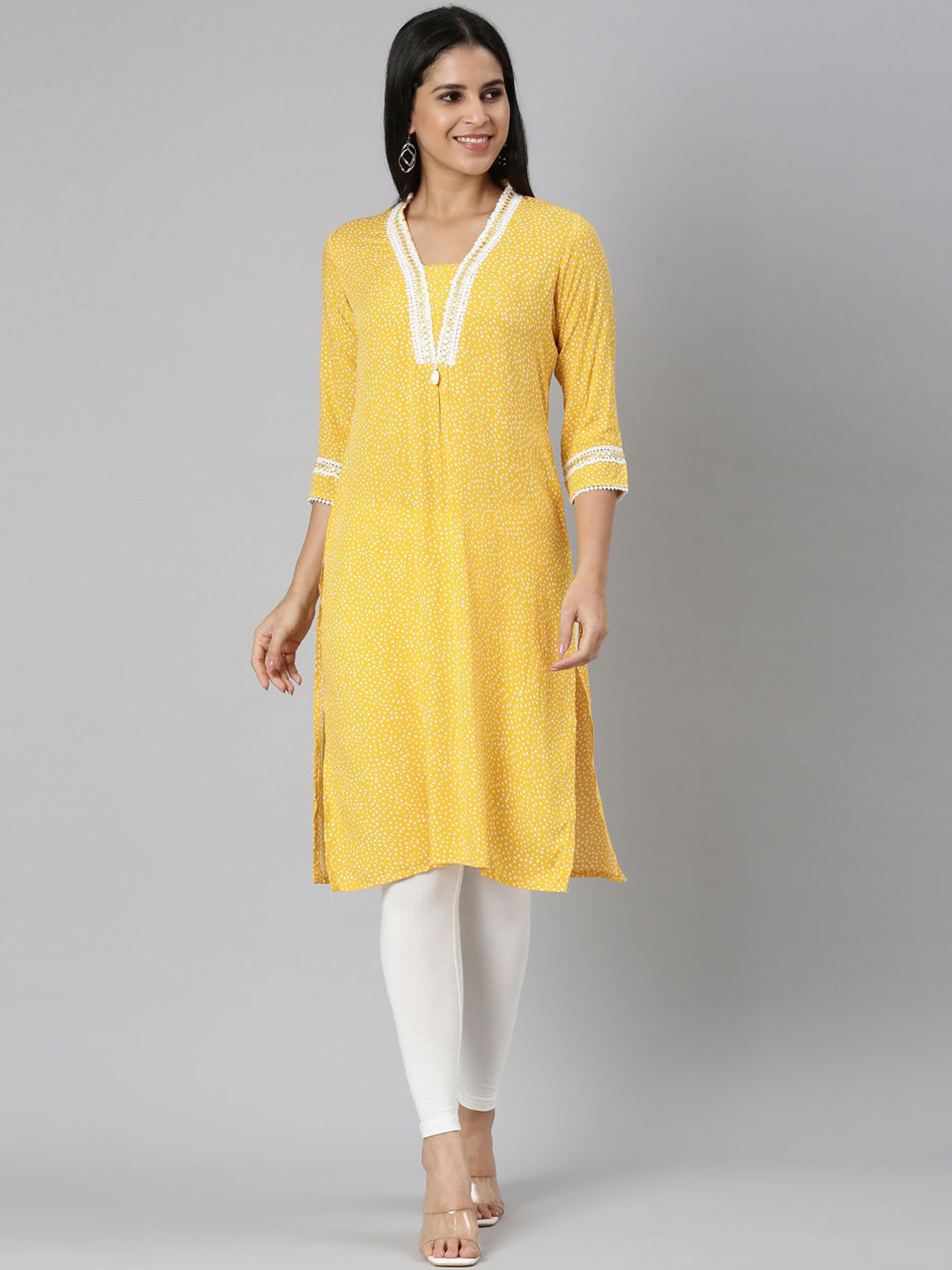 Neerus Polka Dots Printed Gotta Patti V-Neck Straight Kurta