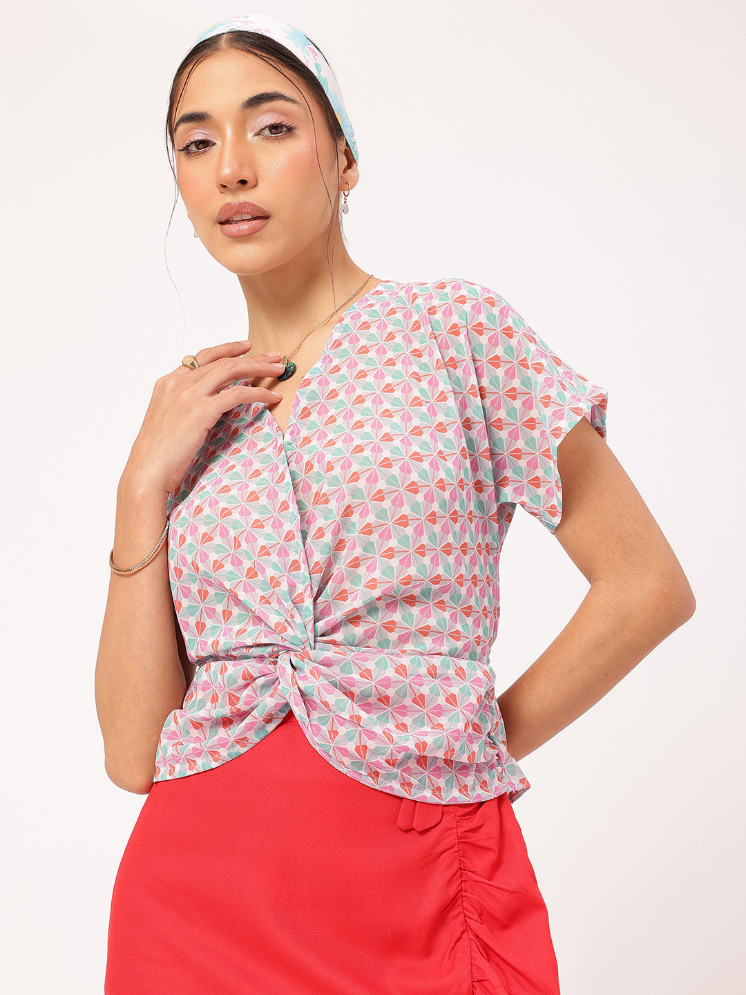 DressBerry Geometric Print Twisted Hem Wrap Top