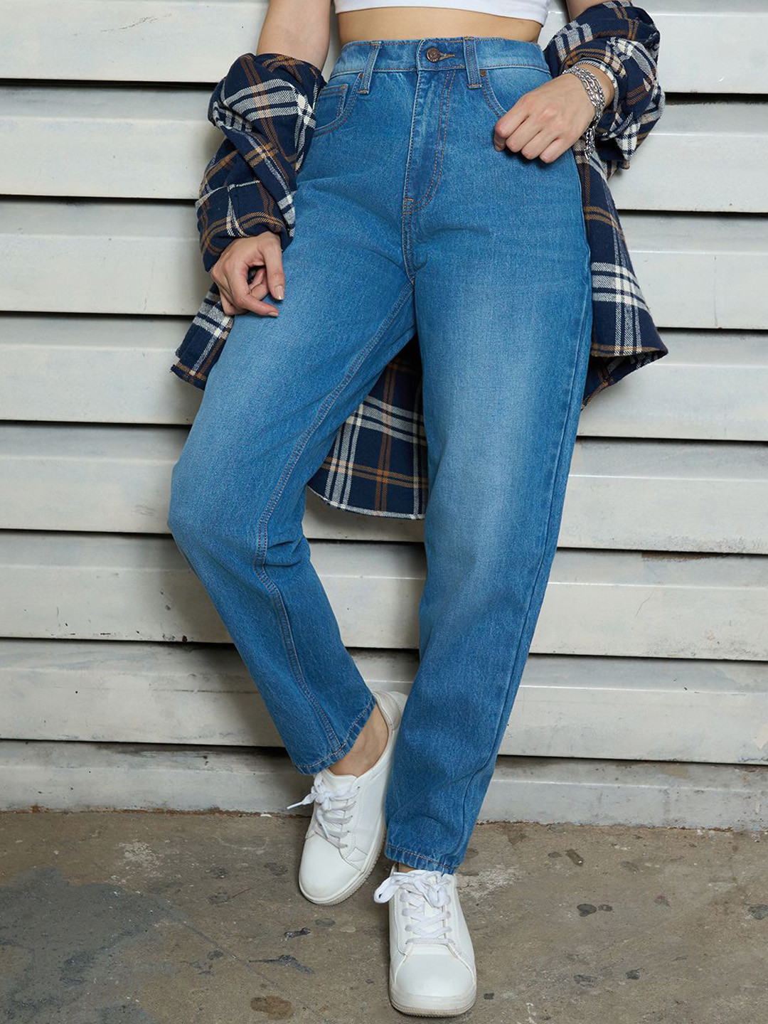 High Star Women High-Rise Light Fade Jeans