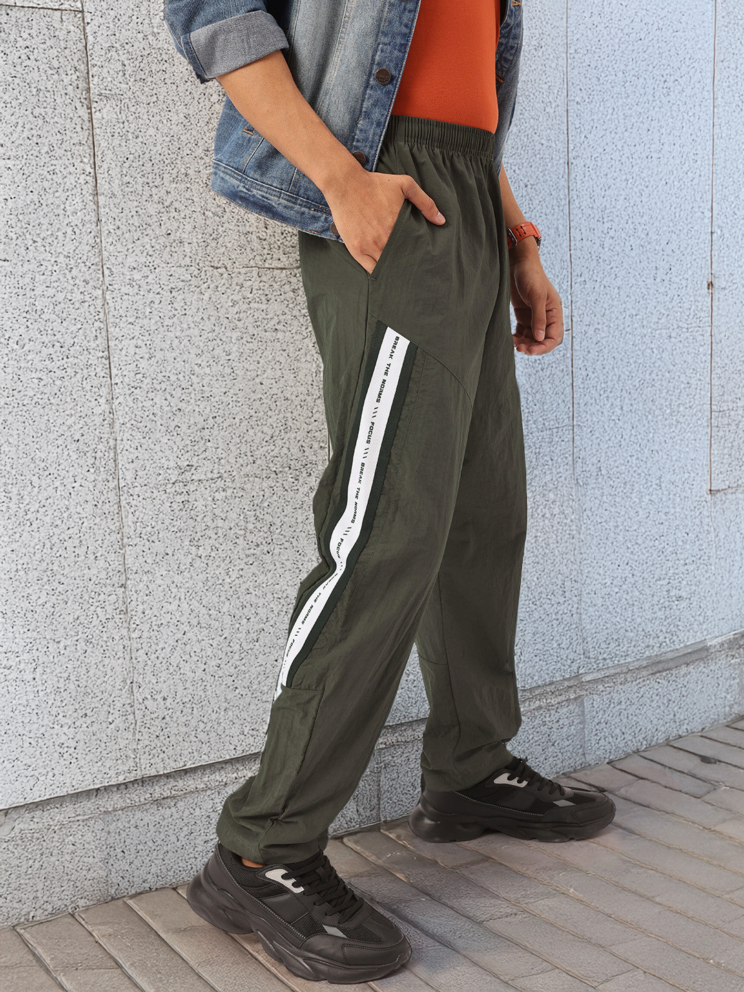 Kook N Keech Men Taping Detail Tapered Fit Pants