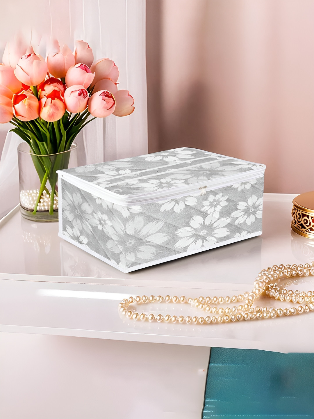 Kuber Industries Grey & White Printed Water Proof Jewellery Organiser