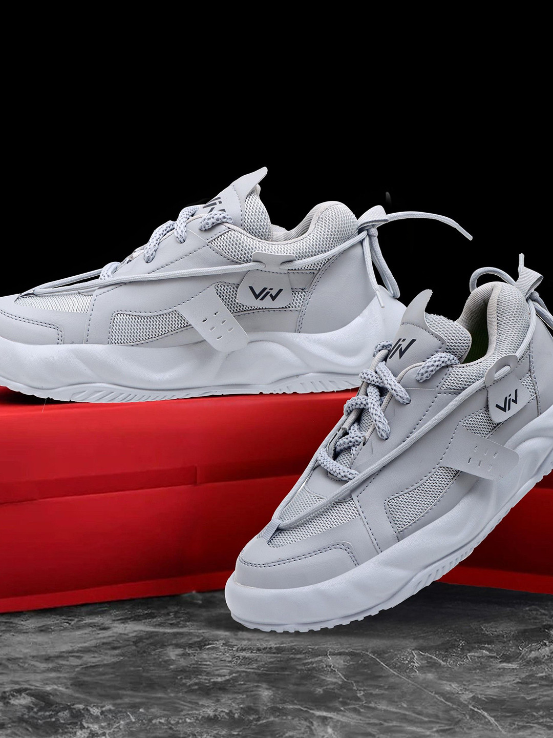 VIV Men Mesh Sneakers