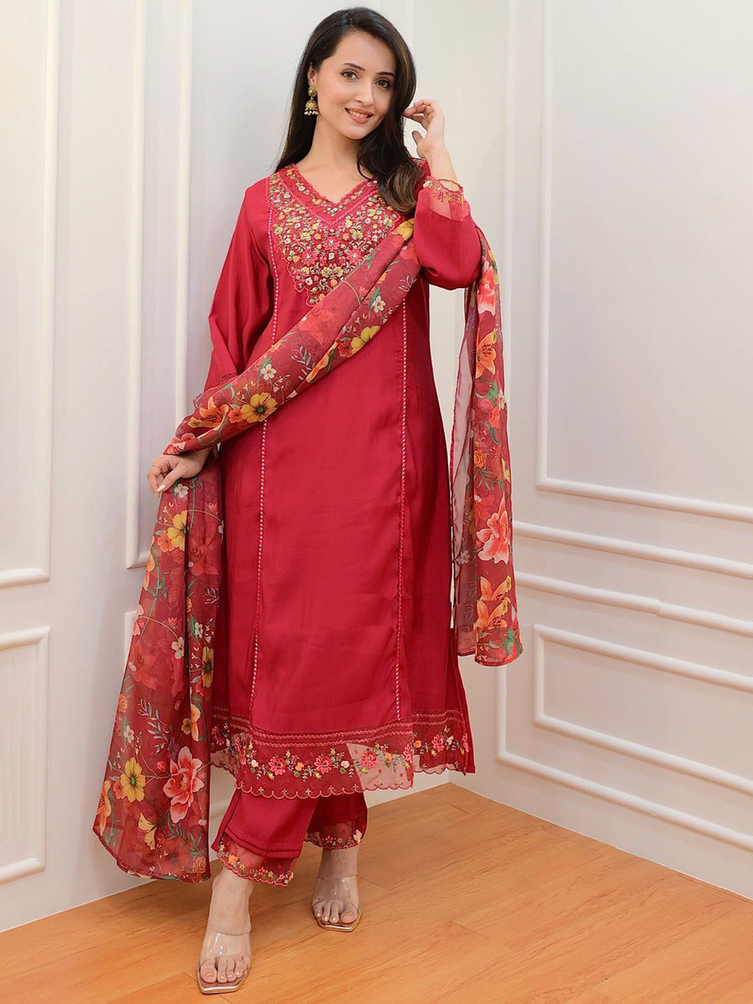 Arayna Floral Embroidered Regular Thread Work Straight Kurta With Palazzos & Dupatta
