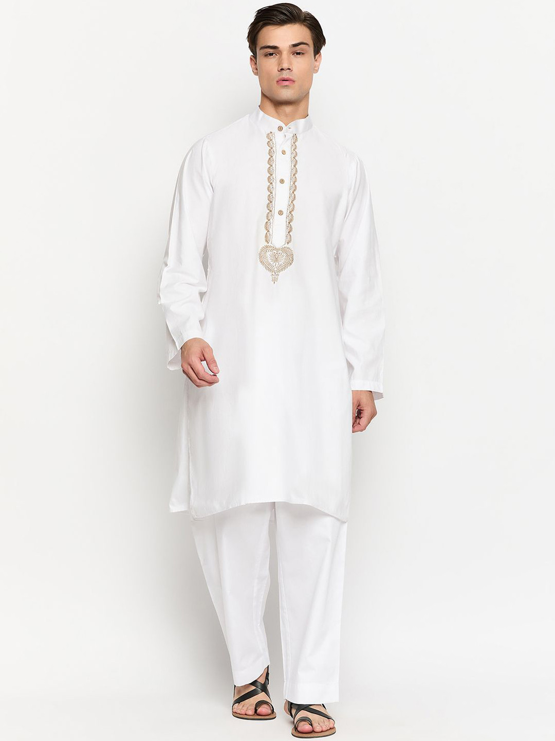 NABIA Ethnic Motifs Yoke Design Thread Work Kurta