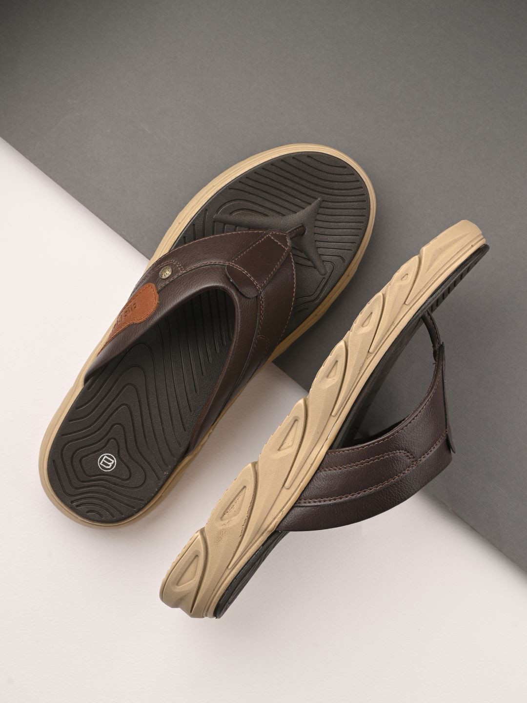 Big Fox Men Open Toe T -Strap Slip on Sandals