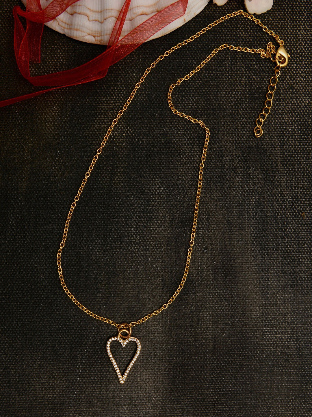 Totapari Gold-Plated Heart Glow Necklace