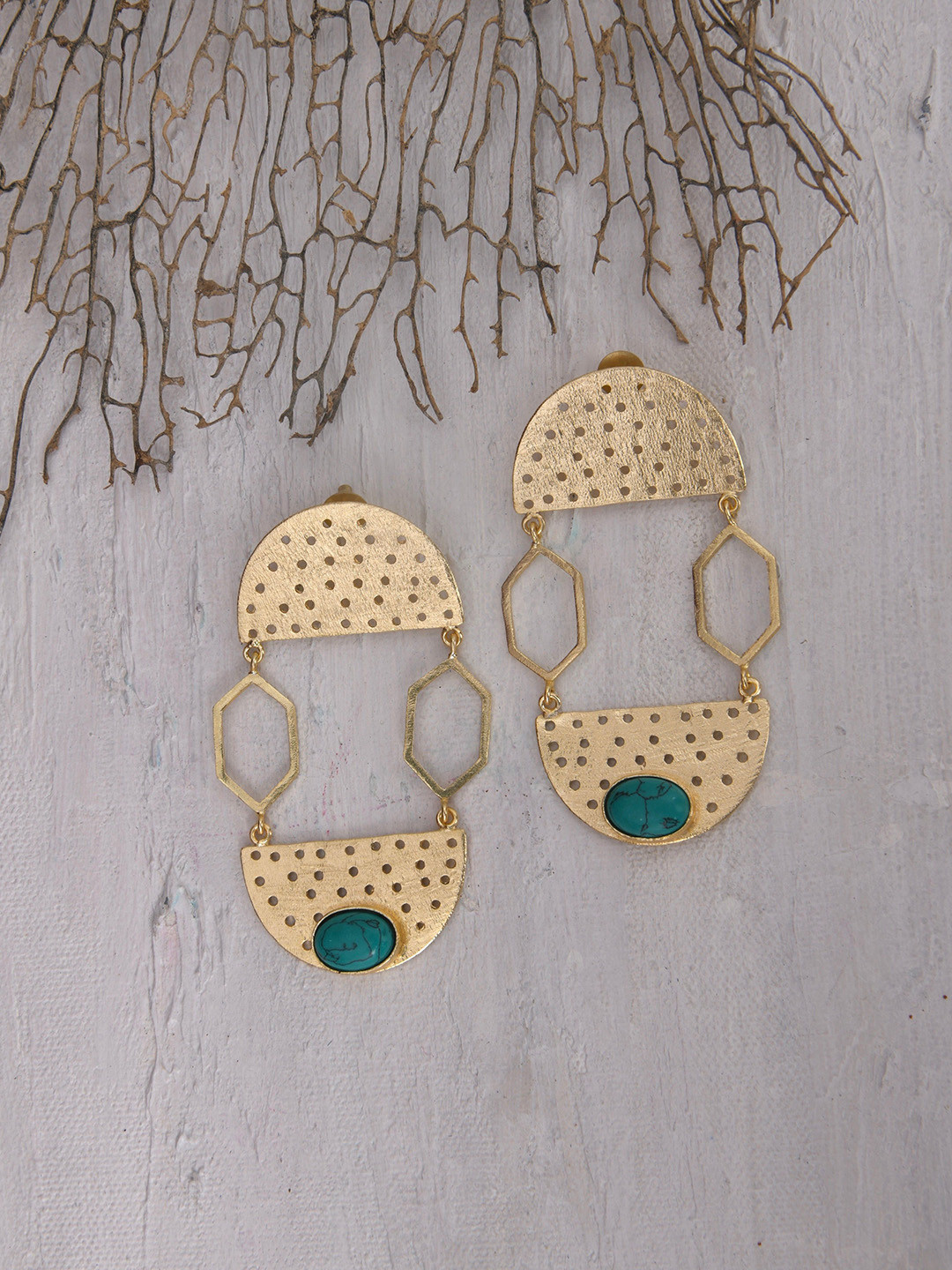 TOTAPARI Gold-Plated Turquoise Pretty Danglers