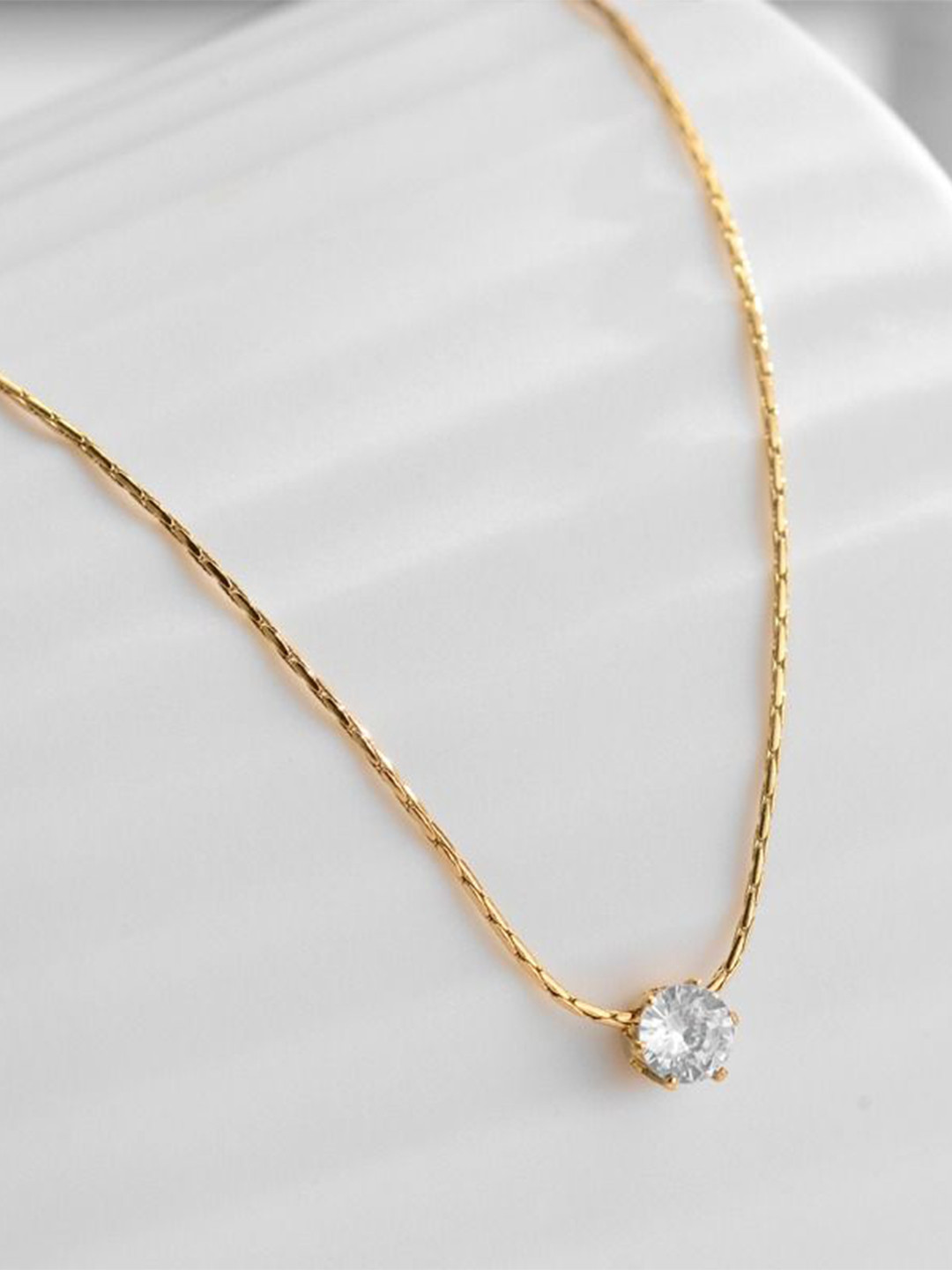VIEN Gold-Plated Stainless Steel Sparkling Six Claw Diamond Necklace