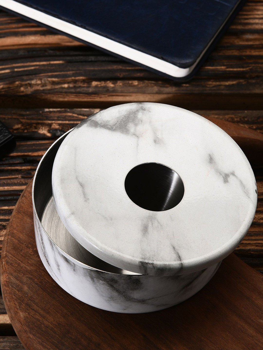 FNS White Printed Stainless Steel Ash Tray With Lid