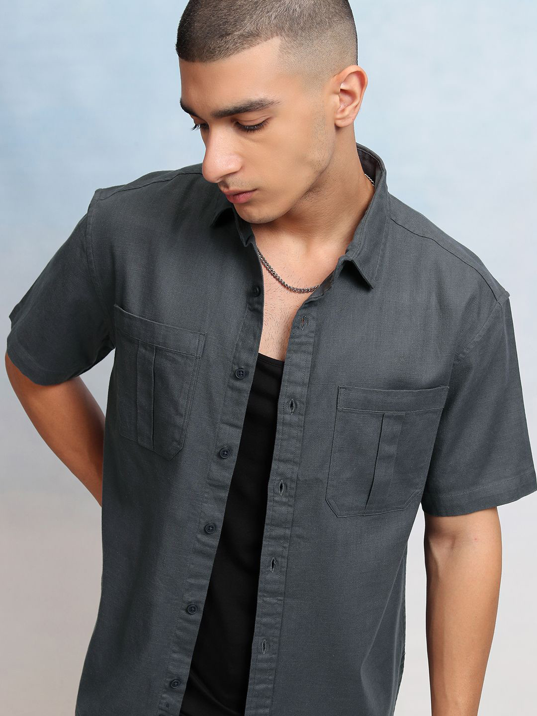 HIGHLANDER Men Dark Solid Relaxed Fit Flap Pocket Shirt
