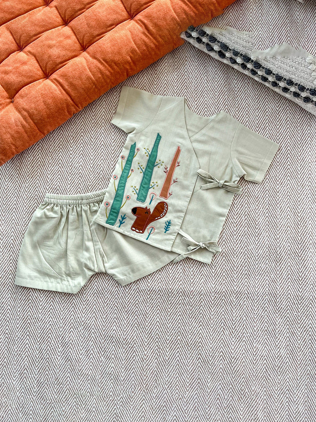 Bhaakur Squirell Kids Embroidered Pure Cotton Shirt with Shorts