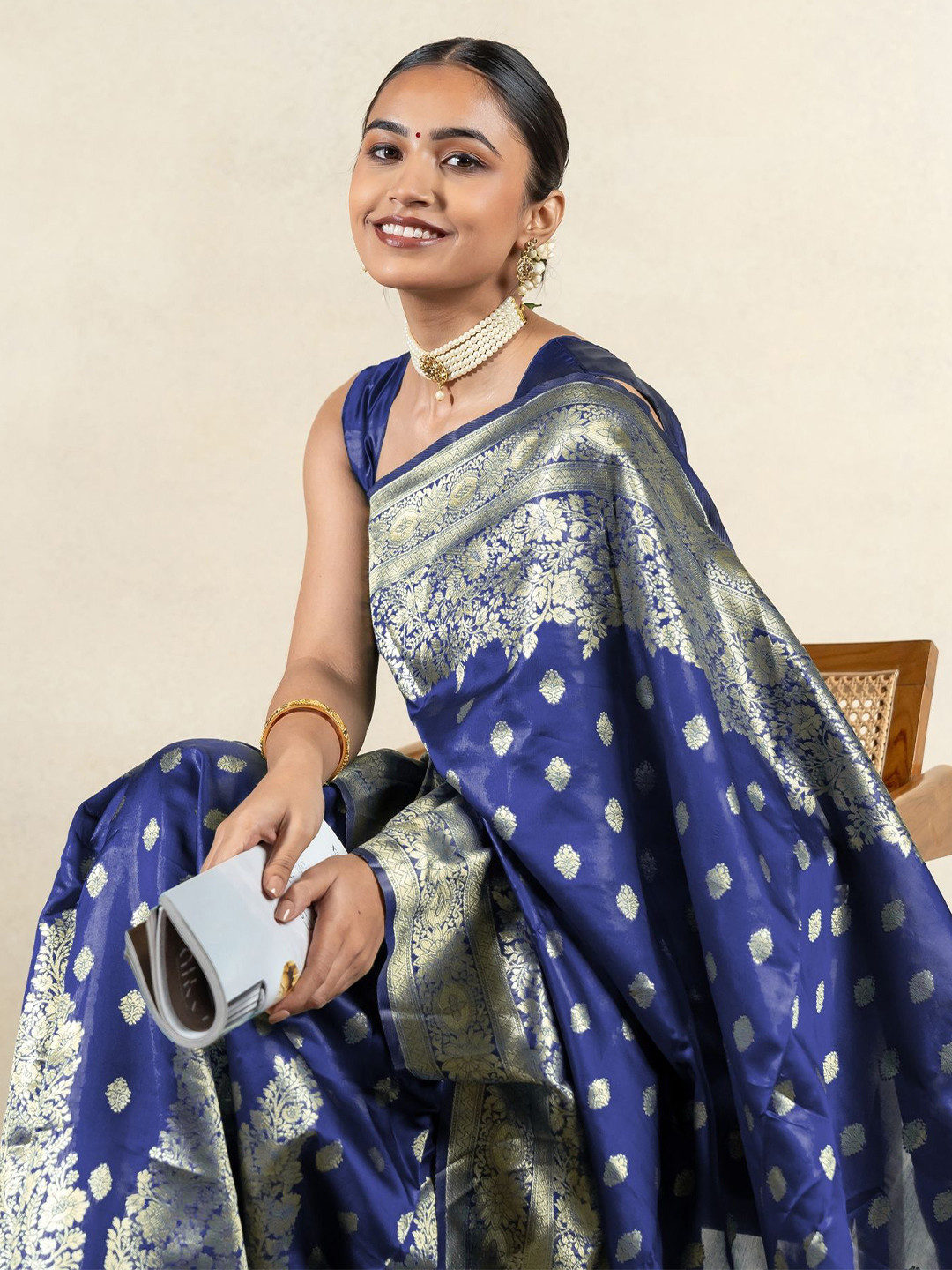 Subham Ethnic Motif Zari Woven Saree with Blouse
