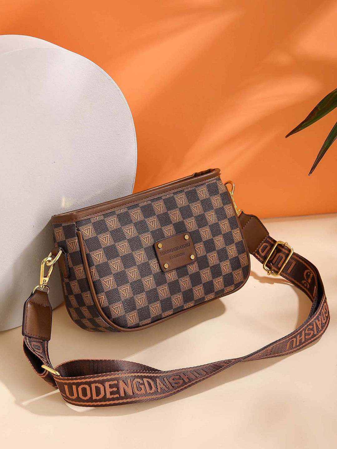 Diva Dale Printed PU Structured Handheld Bag with Quilted