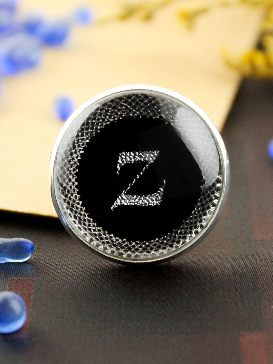 Kavove Men Z Alphabet Brooch