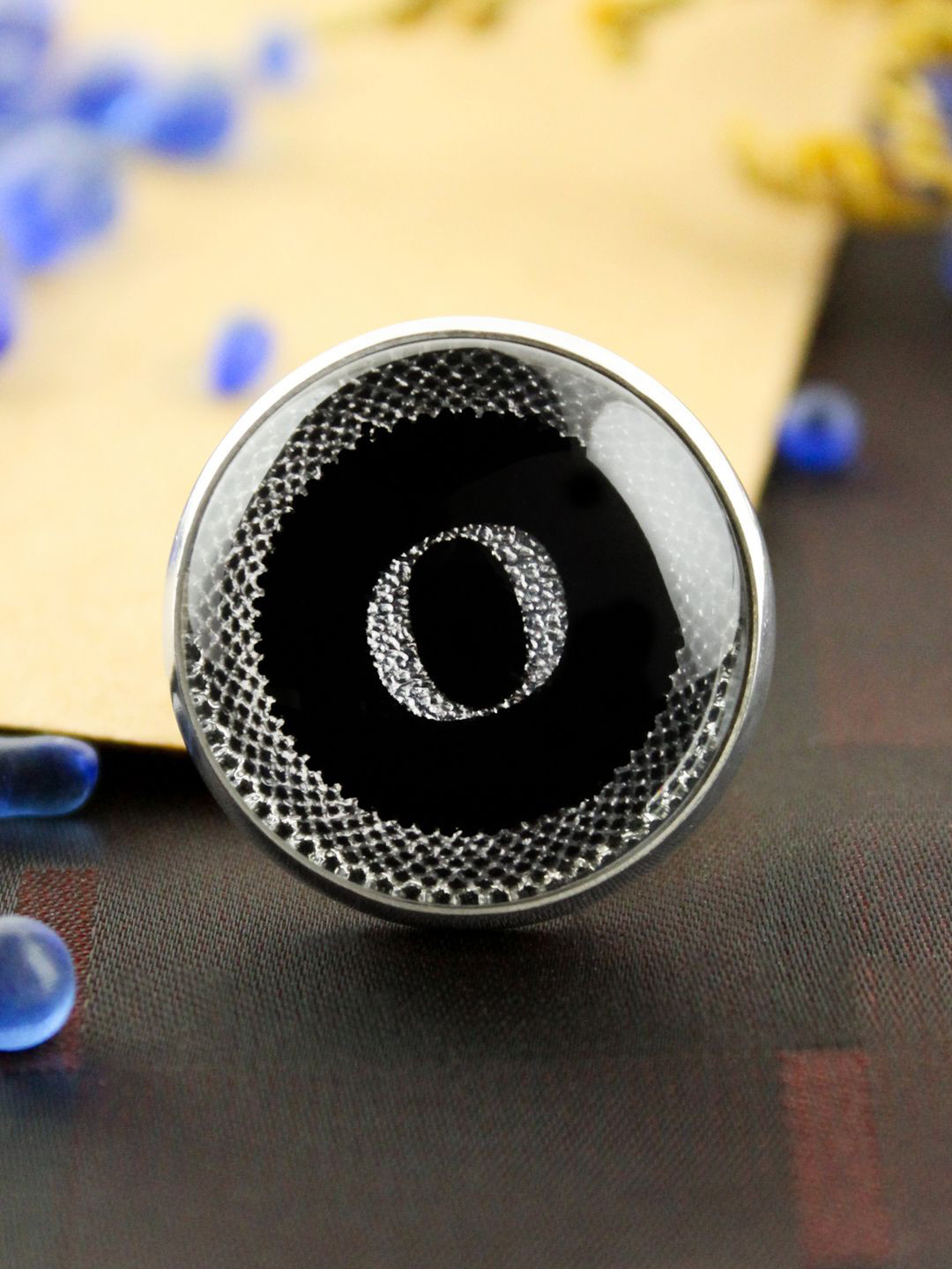 Kavove Men Alphabet O Lapel Pin Brooch