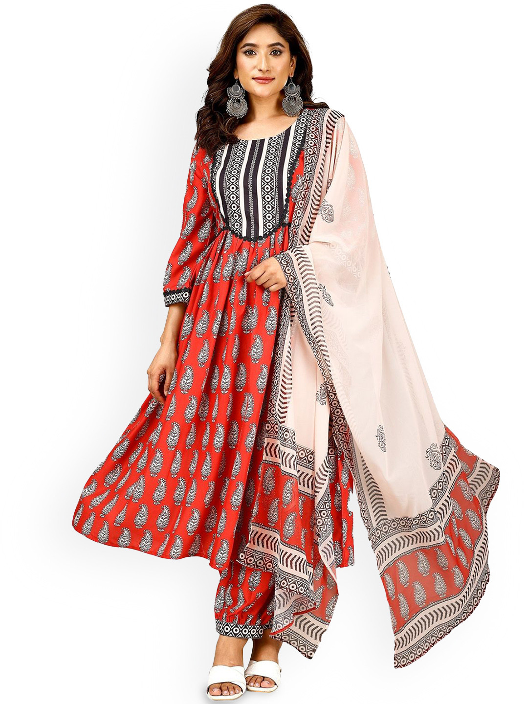 FAB GALAXY Paisley Printed Pleated Embroidered Lace Anarkali Kurta with Patiala & Dupatta