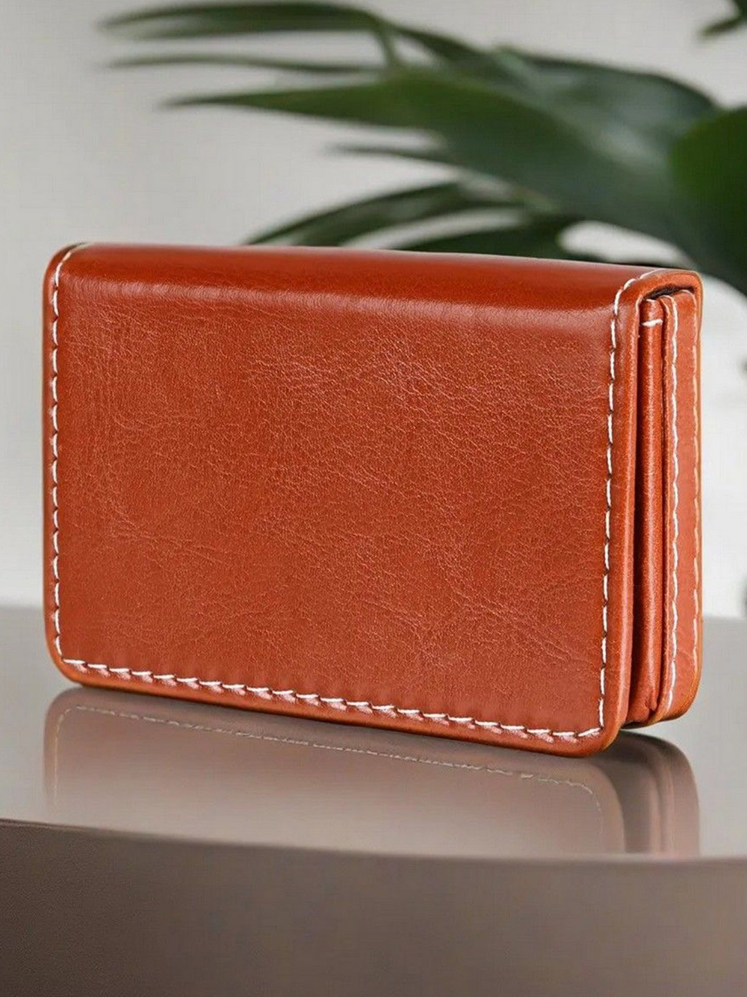 LOREM Men Card Holder With Magnetic Shut Button