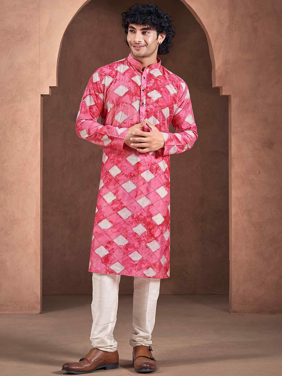 Vardha Block Shibori Tie & Dye Sequinned Stitched Mandarin Collar Straight Kurta