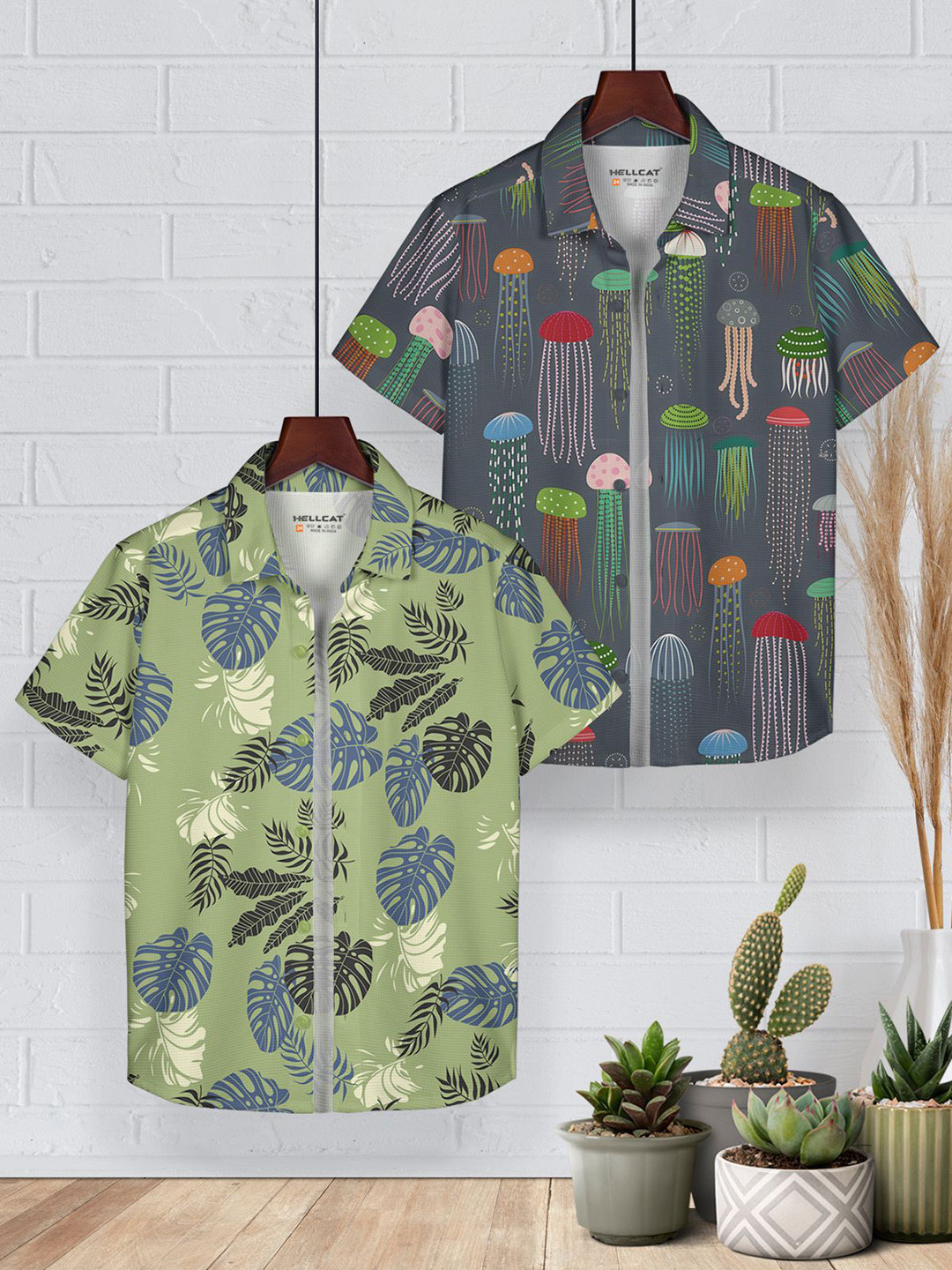 HELLCAT Boys Conversational Print Cotton Curved Hemline Opaque Casual Shirt