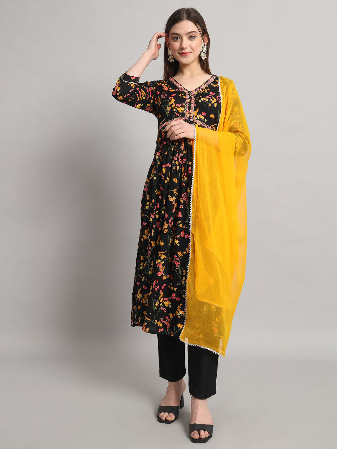 PIDER Floral Printed Empire A-Line Kurta With Trousers & Dupatta