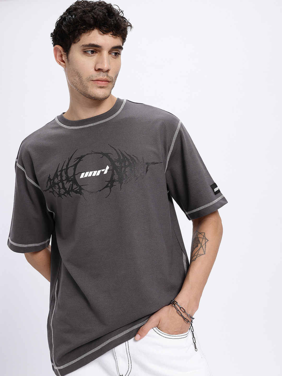 UNRL Printed Contrast Stitch Relaxed T-shirt