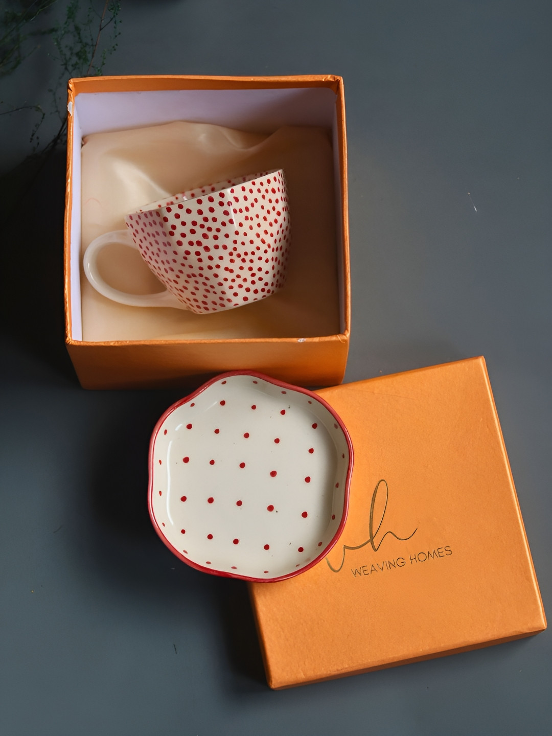 WEAVING HOMES Be Cool Quotes Baby Unicorn Red Polka Dots Ceramic Handmade Mug with Plate-220ml