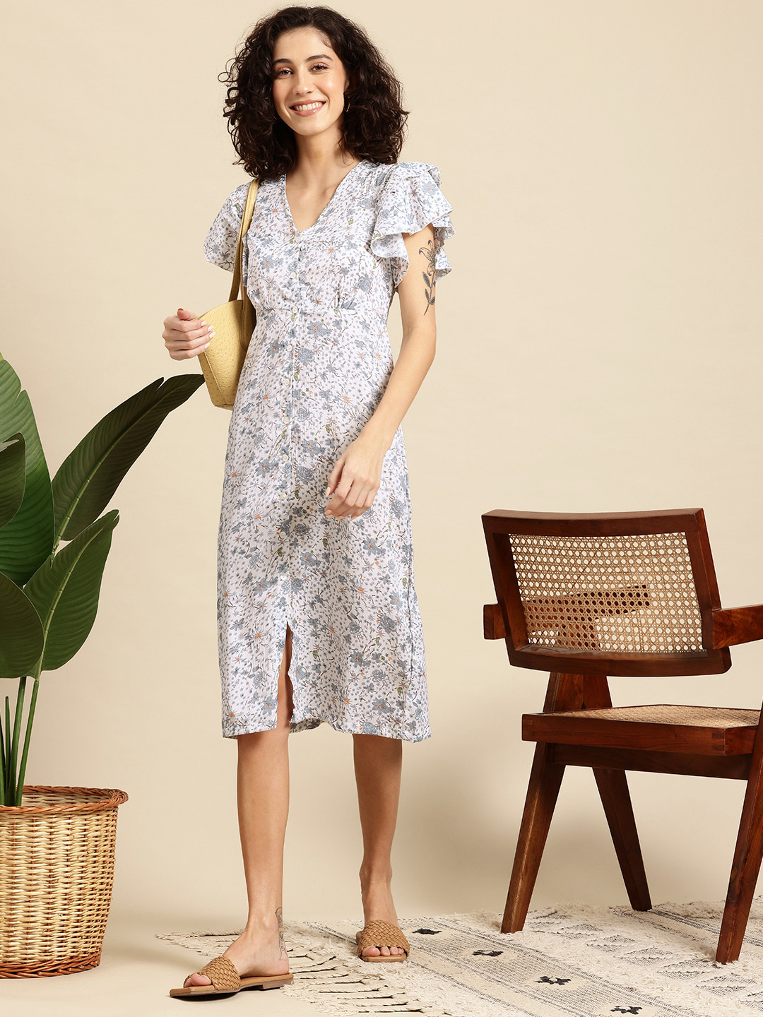 Mast & Harbour Floral Print Cut-Out Back A-Line Midi Dress