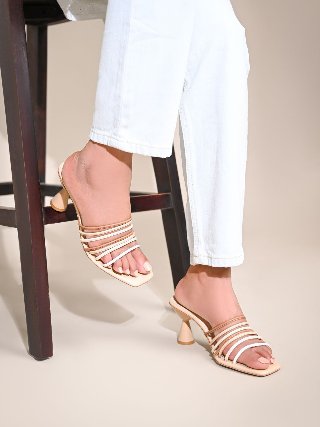 CAI Multi string ombre heel