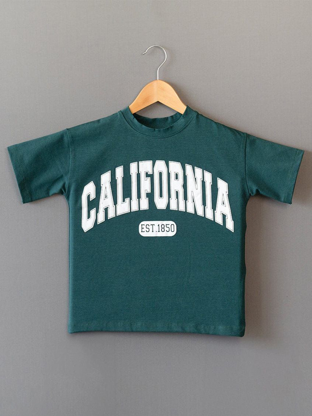 The Lion and The Fish Girls Green Castleton California Typography Cute T-shirt