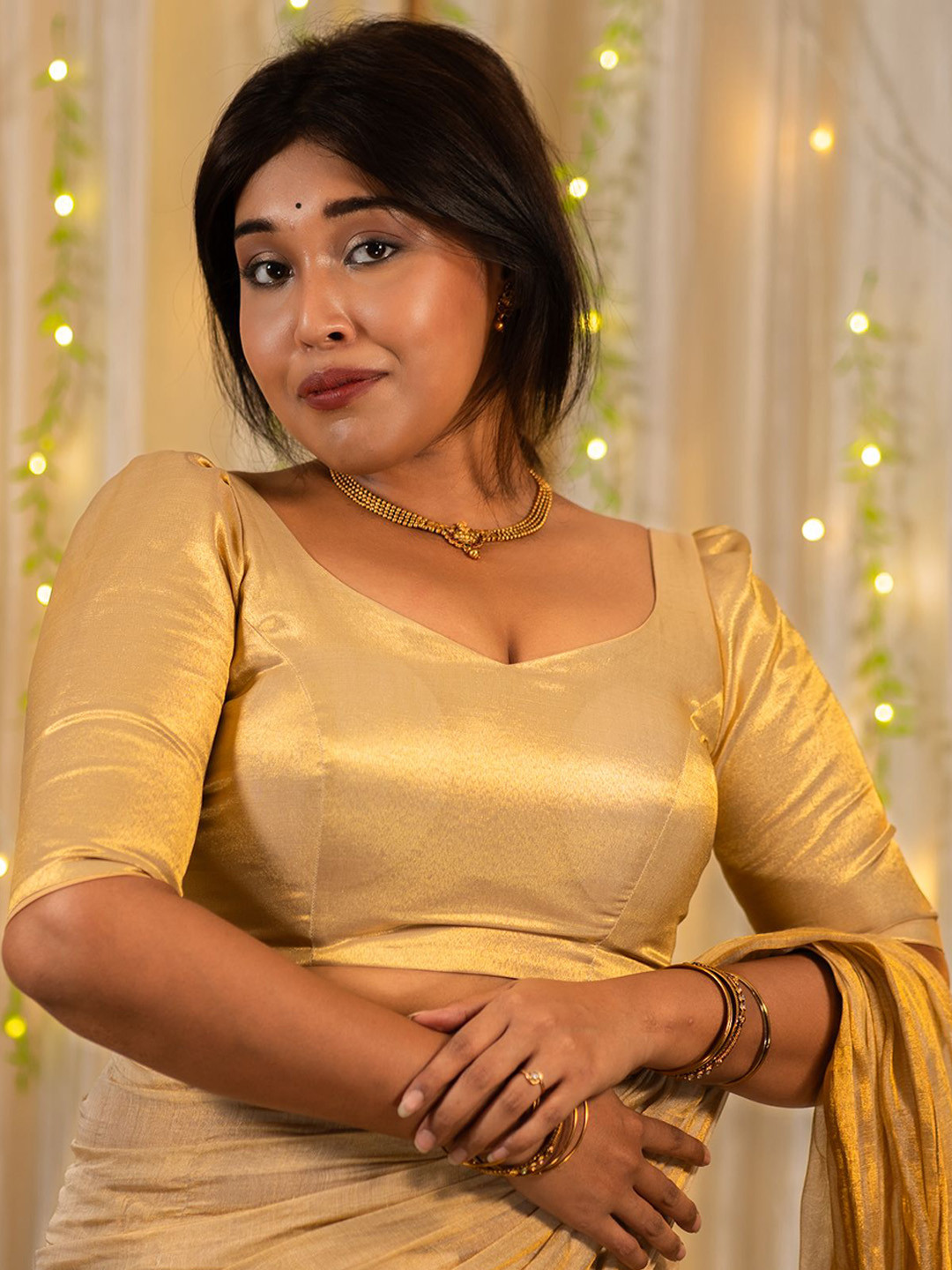 I LOVE SAREES V-Neck Traditional Saree Blouse