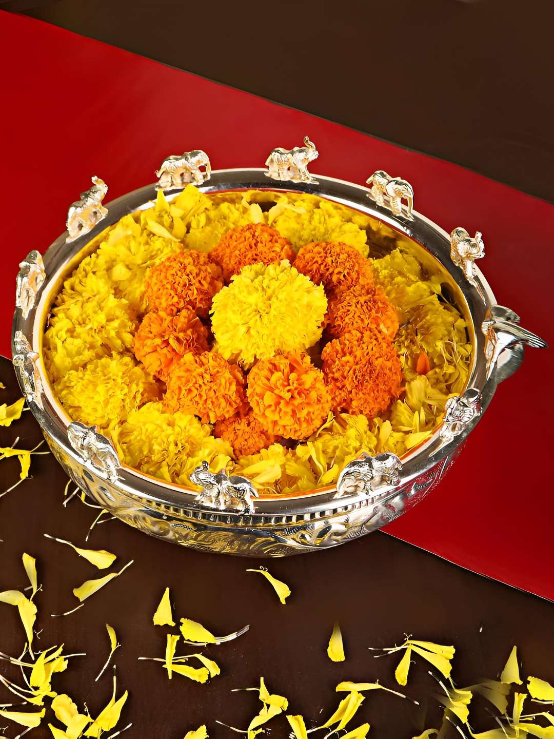 THE HOME CO. Silver Toned Brass Elephant Decorative Bowl