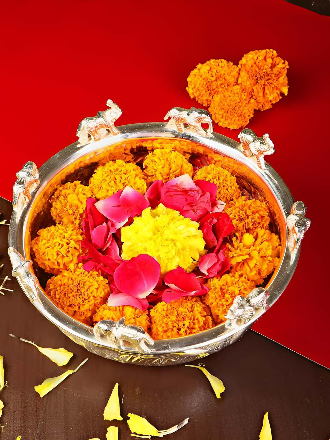 THE HOME CO. Silver Toned Elephant Theme Decorative Urli Bowls