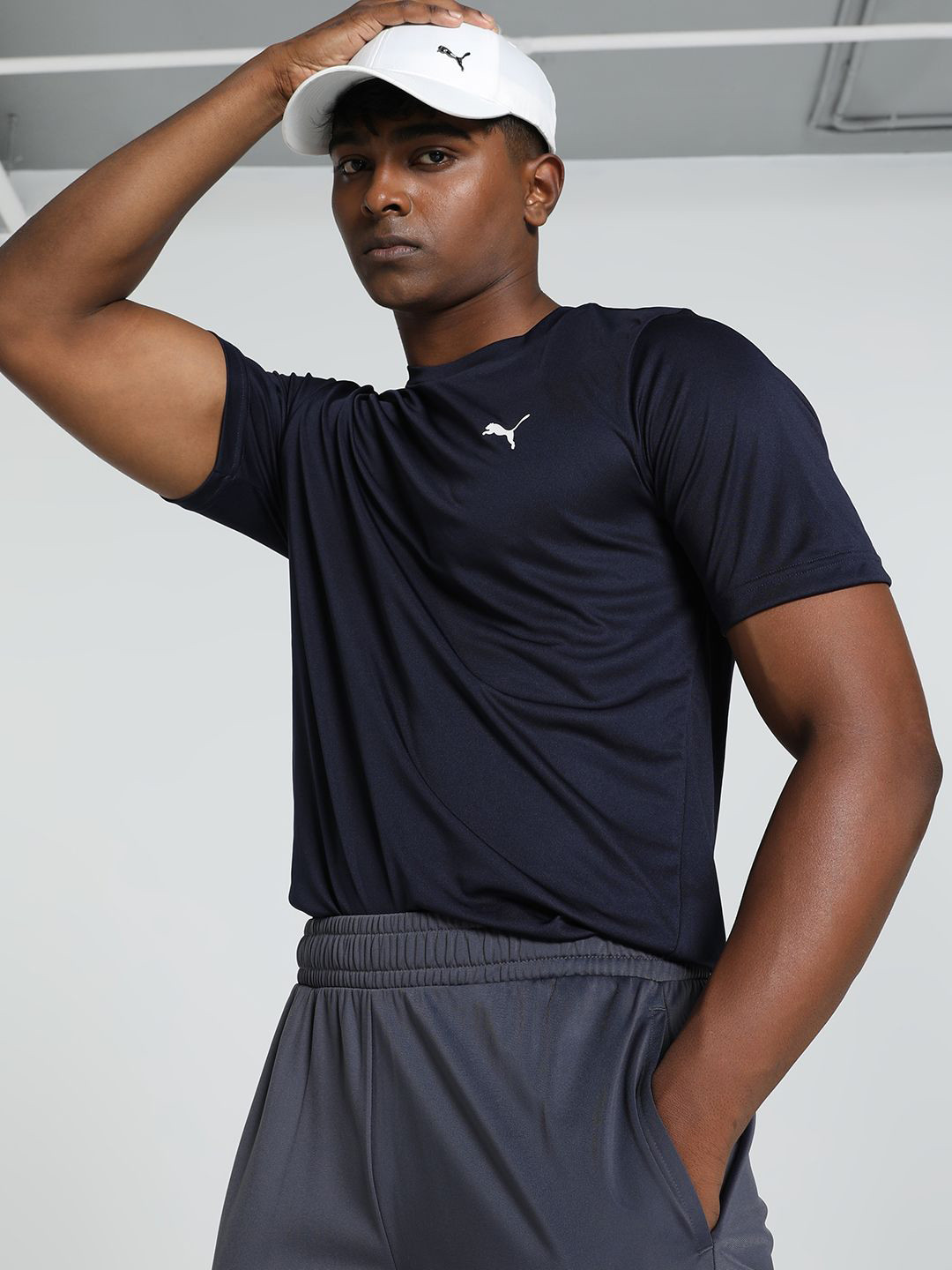 Puma Men Graphic Cat Logo Slim Fit Tee Solid Brand Logo Tshirts