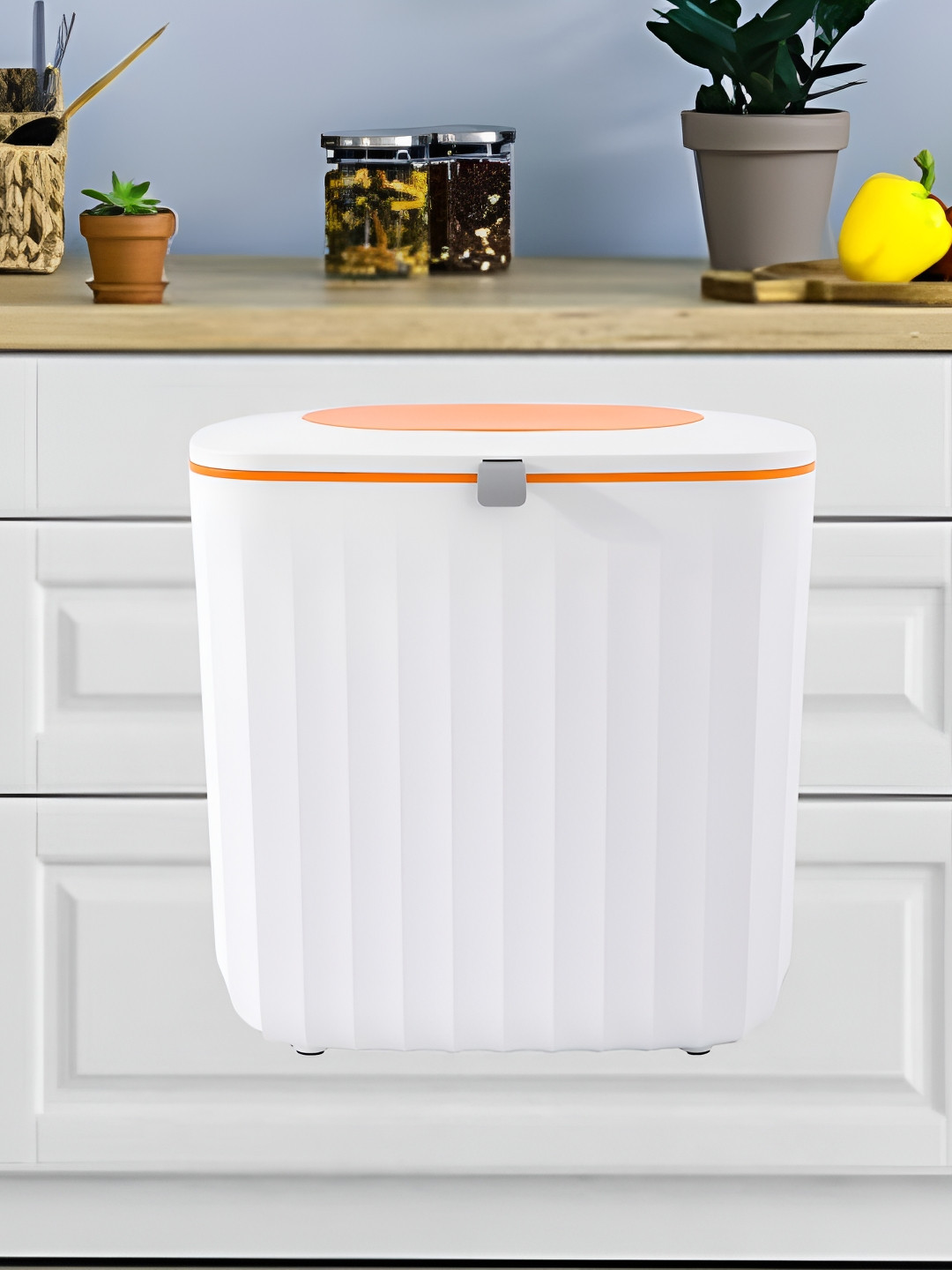UMAI White & Orange Textured Open Dustbin With Lid 8 L