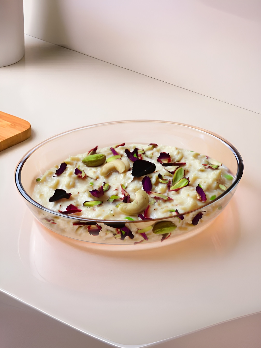 The Better Home Brown Oval Borosilicate Glass Baking Tray 2.4 Ltr